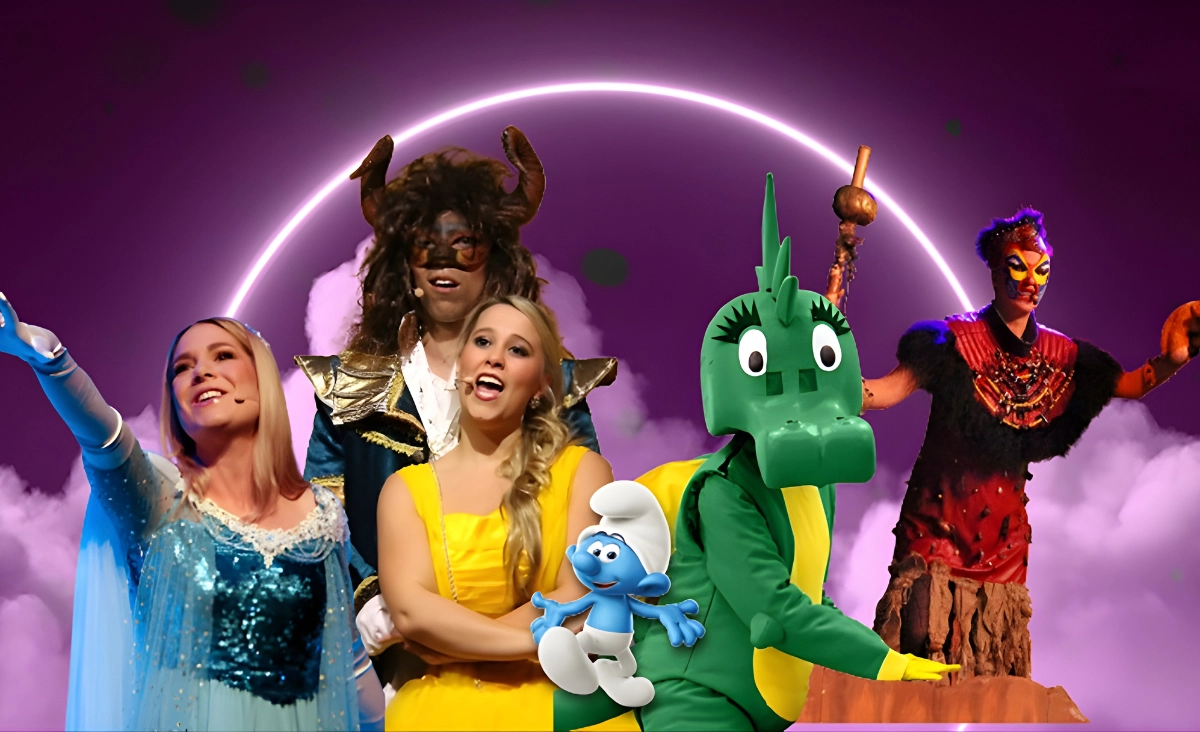 Kostümierte Personen halten sich an den Händen bei der Hakuna Matata Kindermusical Gala.